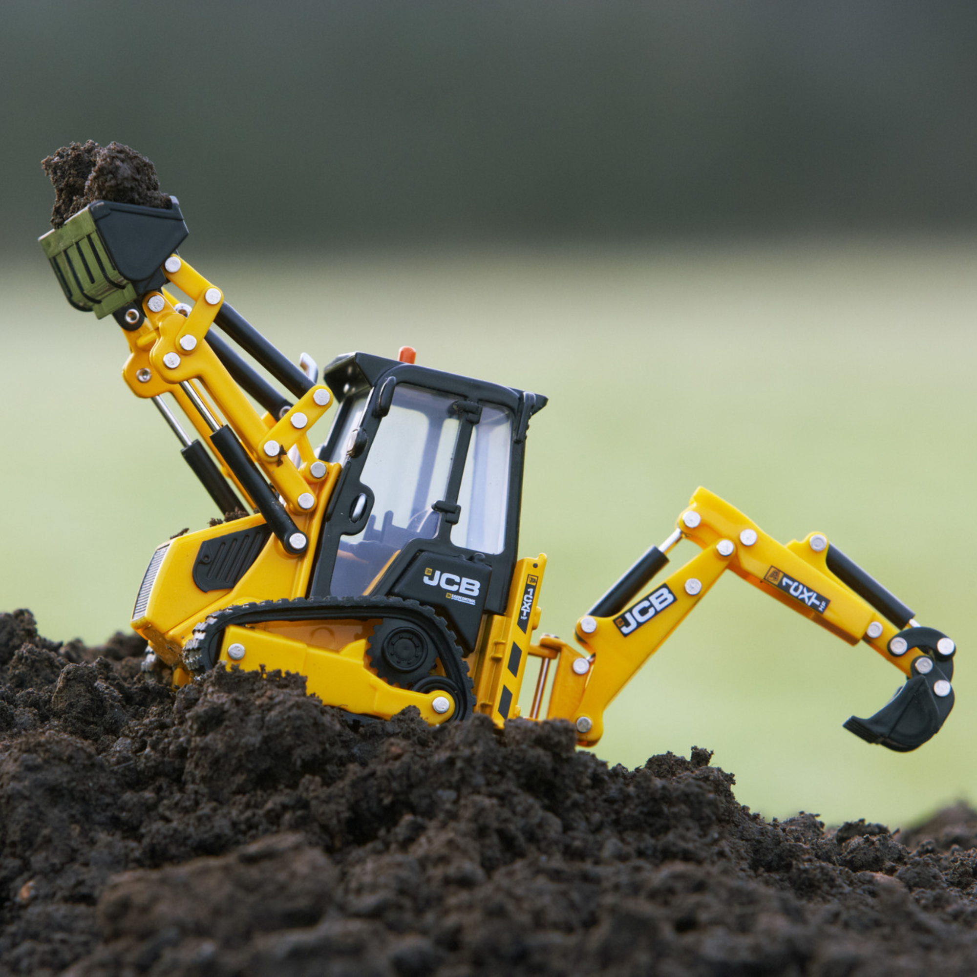 Britains Farm Toys JCB 1CXT