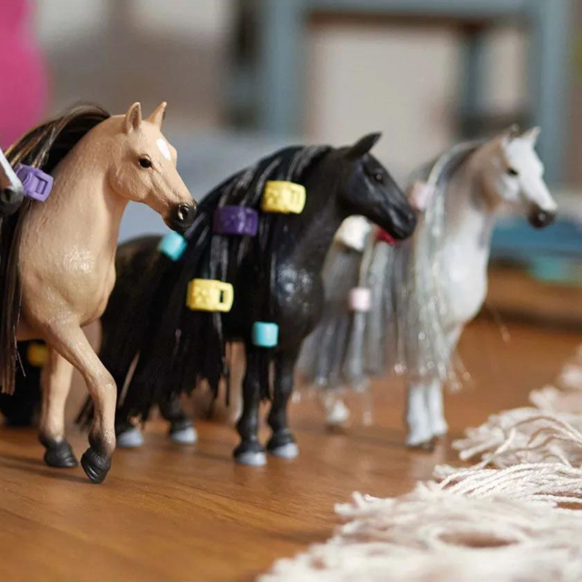 Schleich Beauty Horse Quarter Horse Mare 42583