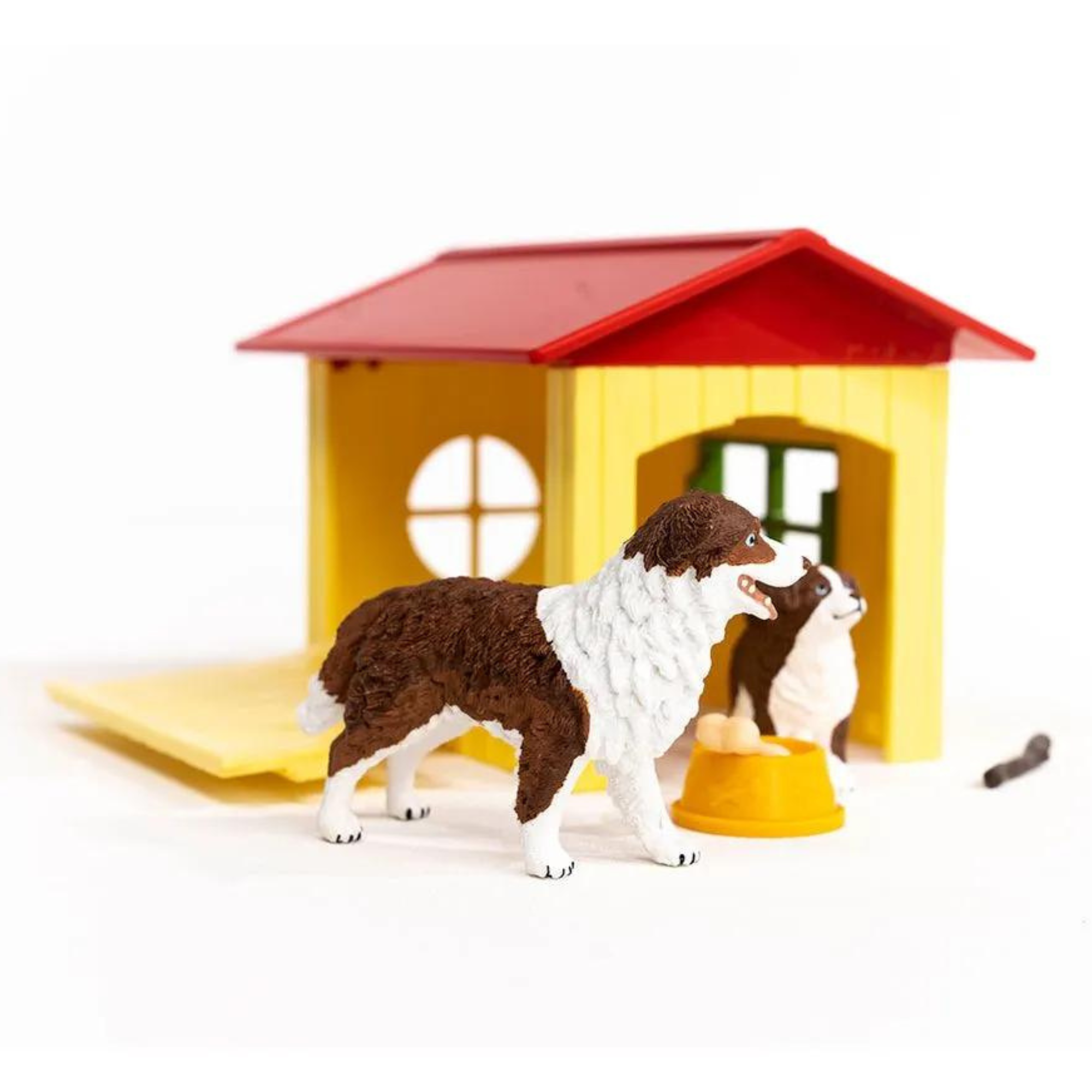 Schleich Friendly Dog House 42573