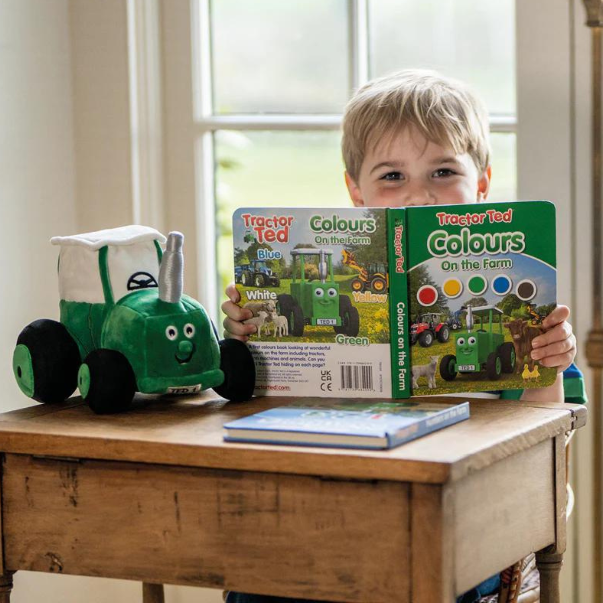 Tractor Ted First Colours Board Book