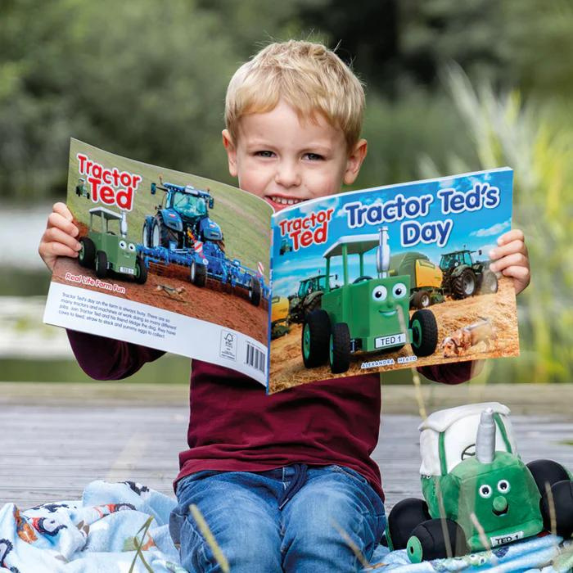 Tractor Ted's Day Story Book