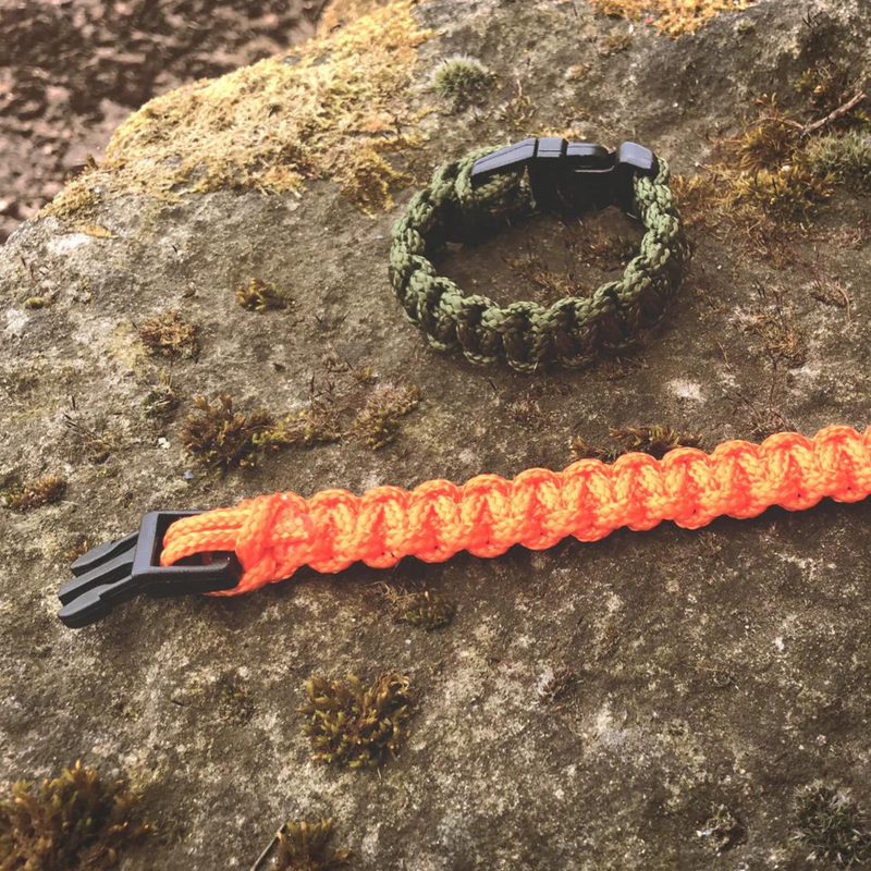 The Den Kit Company Survival Bracelet Kit