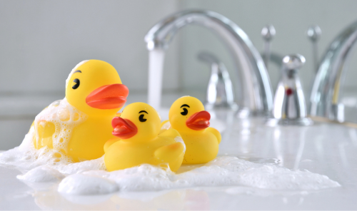 How to Clean Toddler Bath Toys: A Quick Guide for Busy Parents