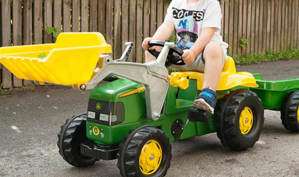 The Ultimate Christmas Competition: Shop & Win a John Deere Ride-On Toy for Your Kid!