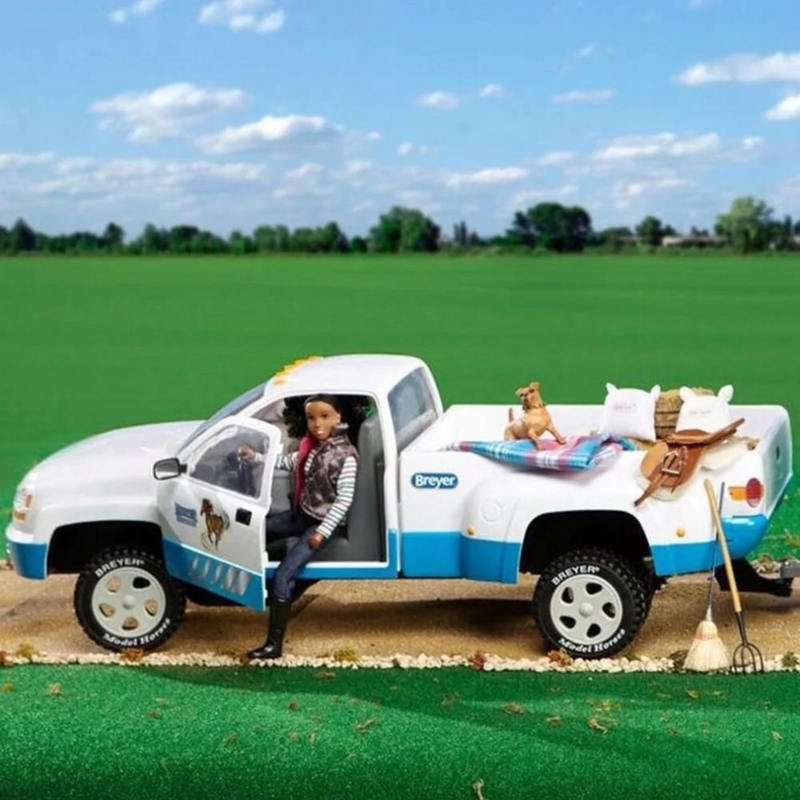 Dually Pick-Up Truck