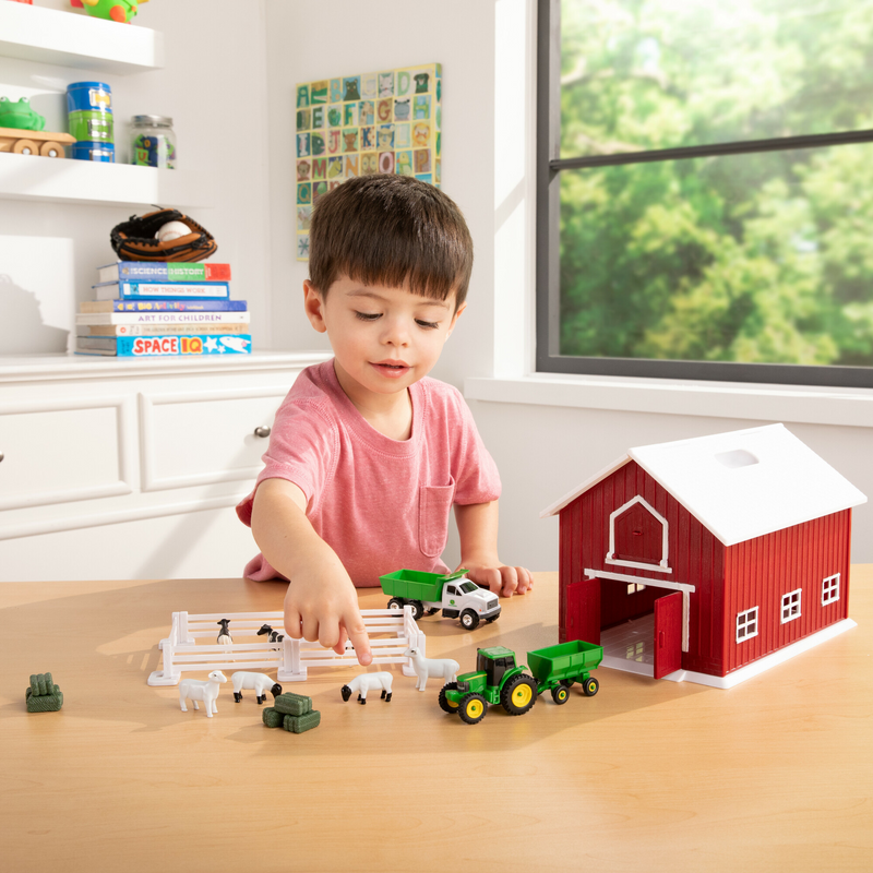 John Deere 24 Piece Farm Playset by Britains 47333