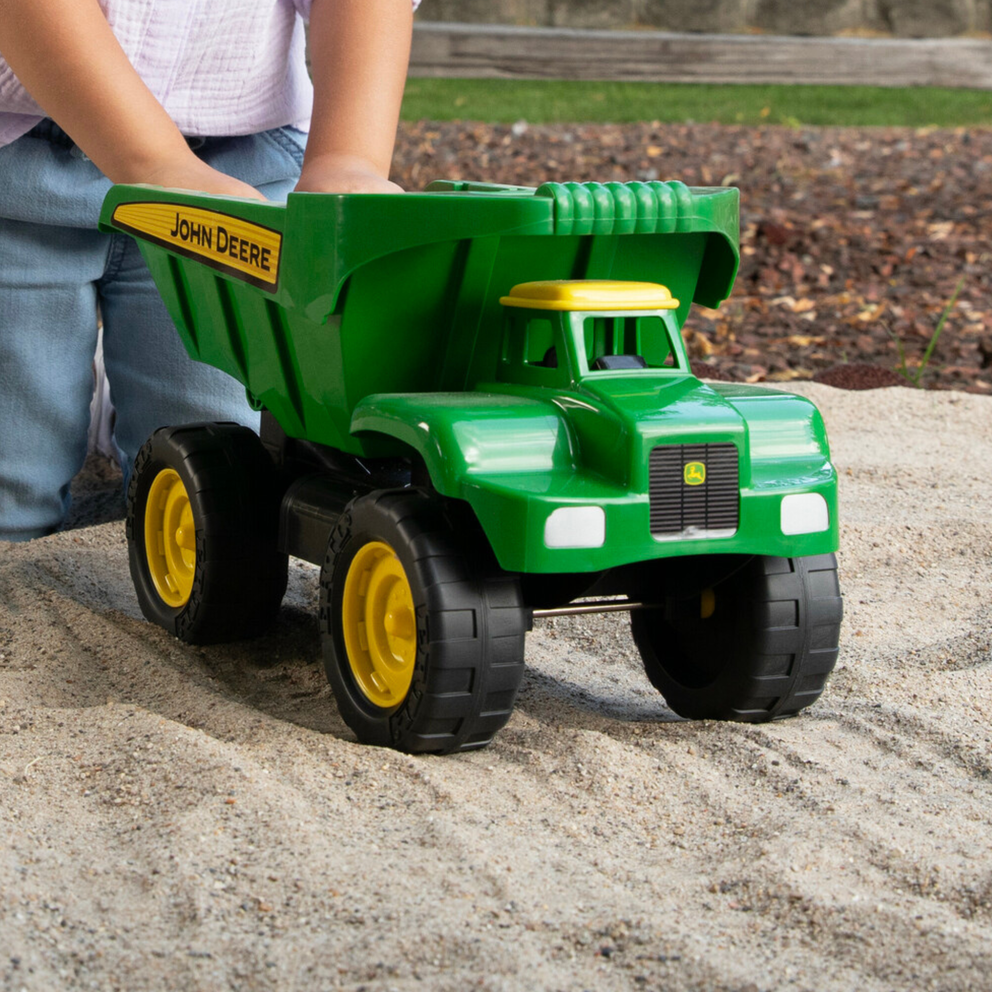 John Deere Big Scoop Dump Truck