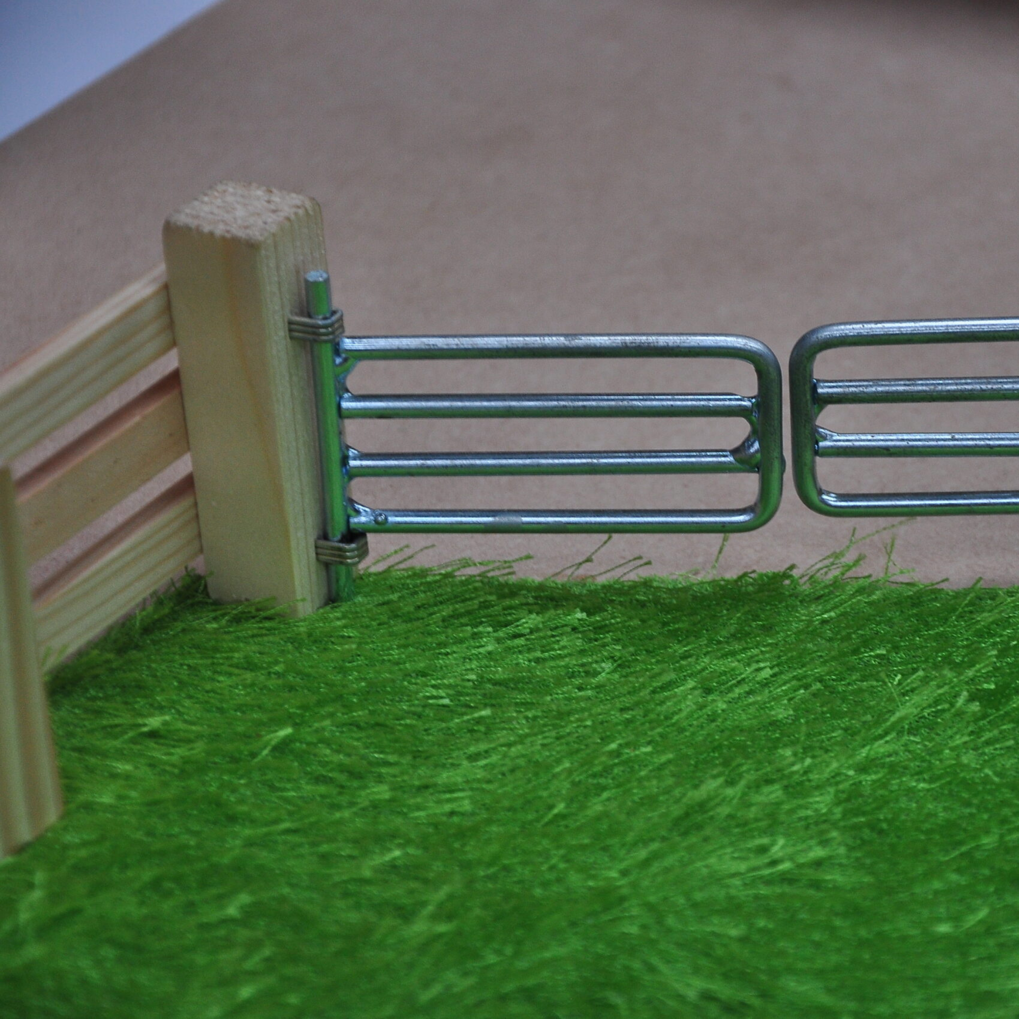 Small Wooden Farm Yard 1:32 Scale Model