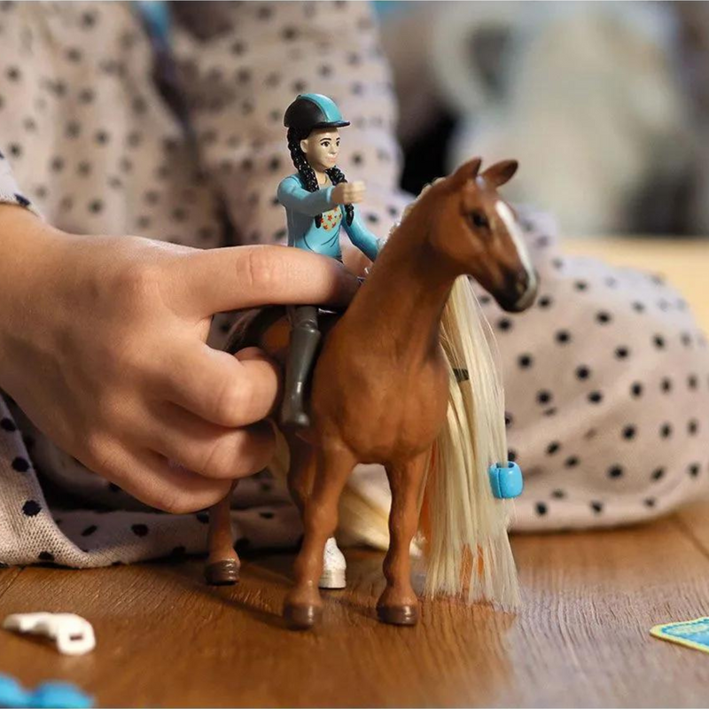 Schleich Kim Caramelo Starter Set 42585