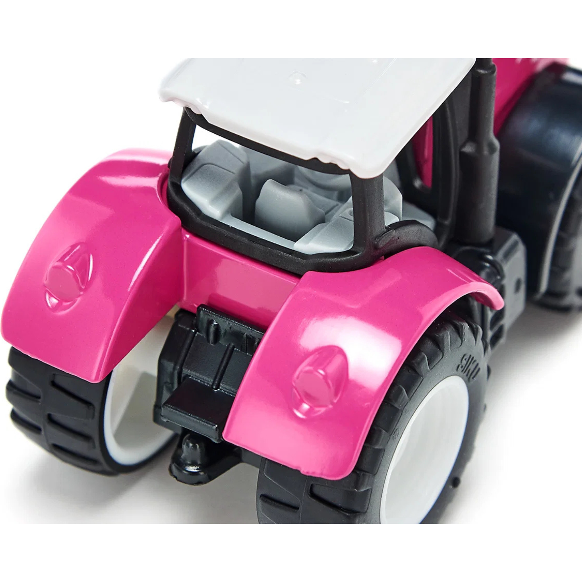 Mauly X540 Tractor Pink Siku Mini 1106 tow hitch