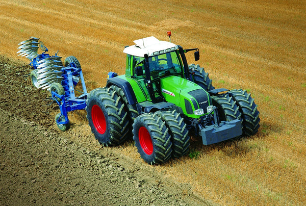 Fendt Green Tractor & Plough Greeting Card