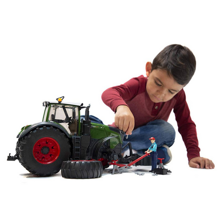 Bruder Toys Fendt Tractor with Mechanic & Garage Equipment