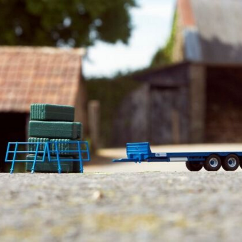 Britains Kane Bale Trailer 43218