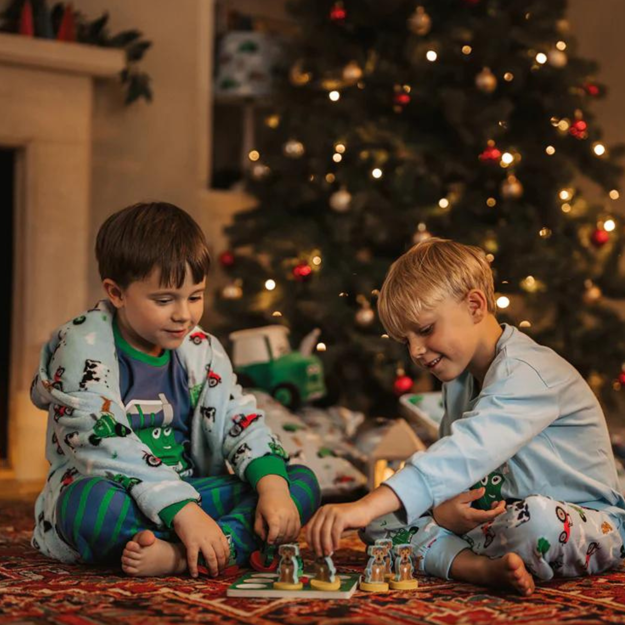 Tractor Ted Wooden Tic Tac Toe